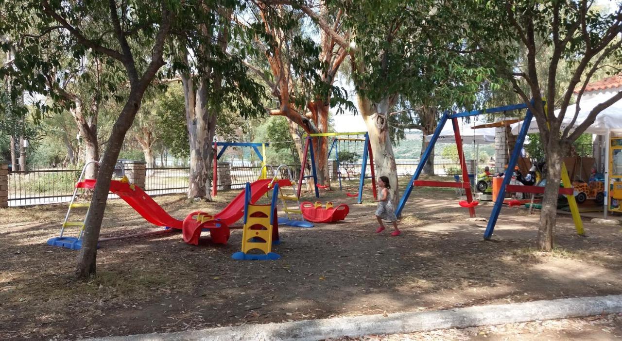 Camping Drepanos Igoumenitsa Eksteriør billede